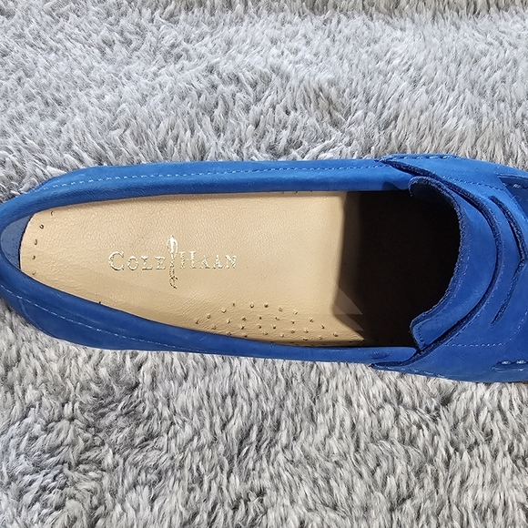 Gently worn Cole Haan blue Leather Penny Loafers, Size 7. - Picture 5 of 6